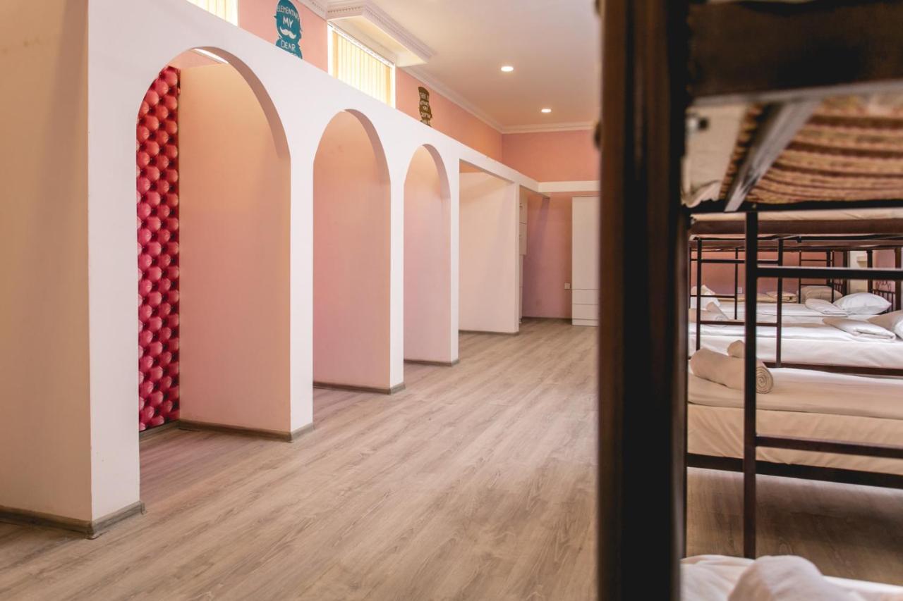 Sherlock Holmes Hostel Baku Luaran gambar