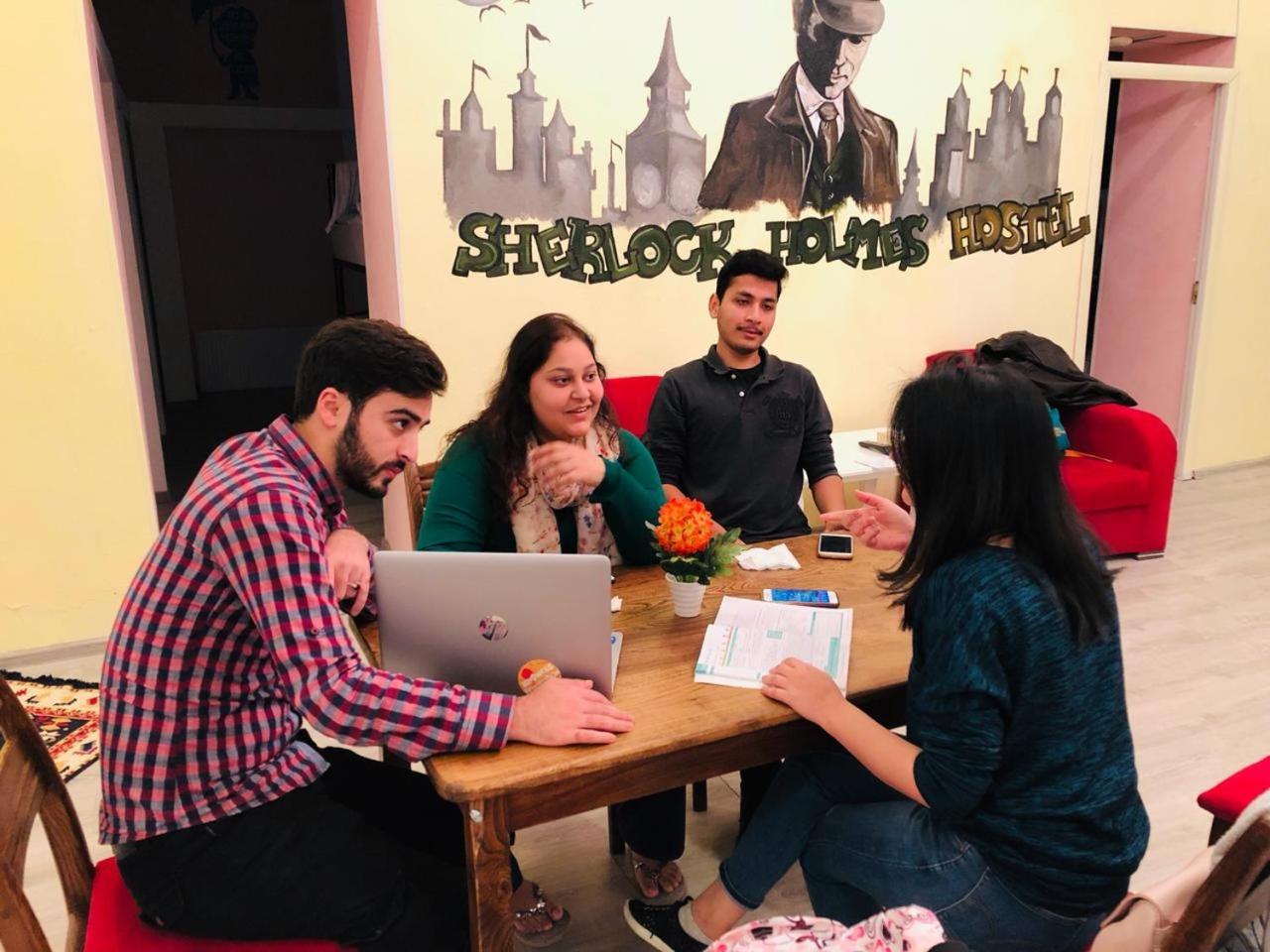 Sherlock Holmes Hostel Baku Luaran gambar